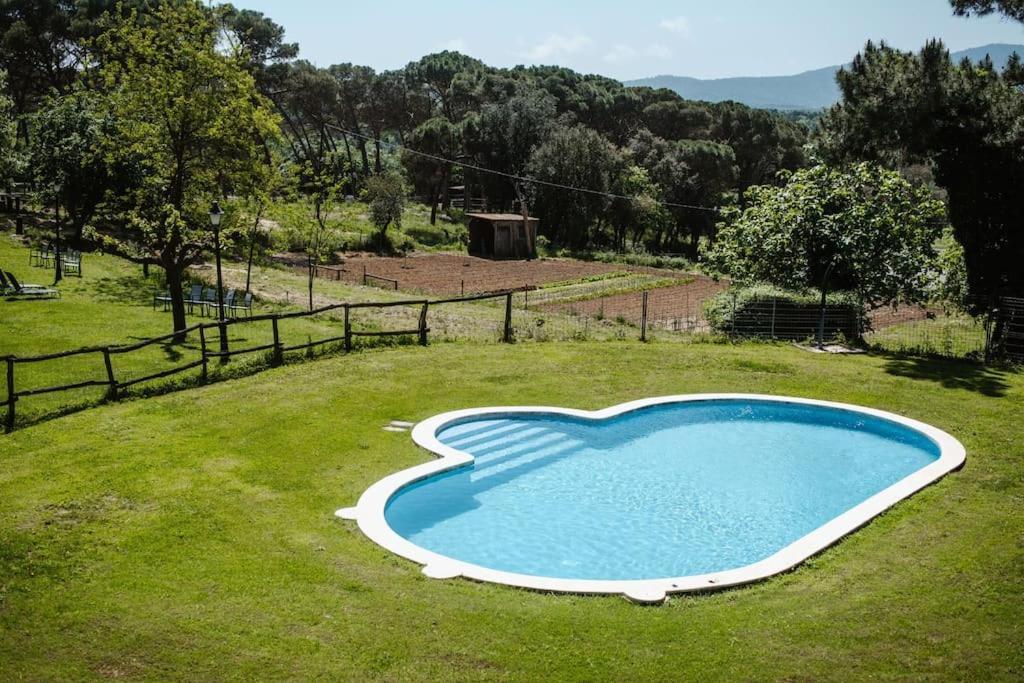 Casa Rural En El Campo Las Dalias Тордера Екстериор снимка