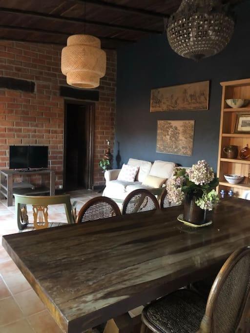 Casa Rural En El Campo Las Dalias Тордера Екстериор снимка